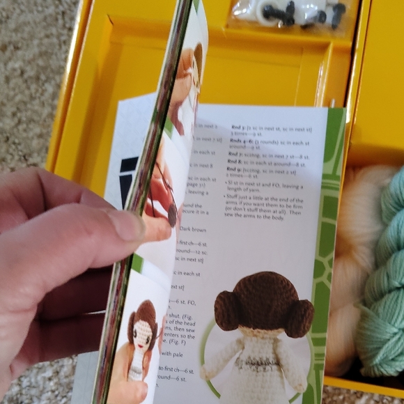 Star Wars Crochet Kit - Yoda & Stormtrooper - Picture 6 of 12